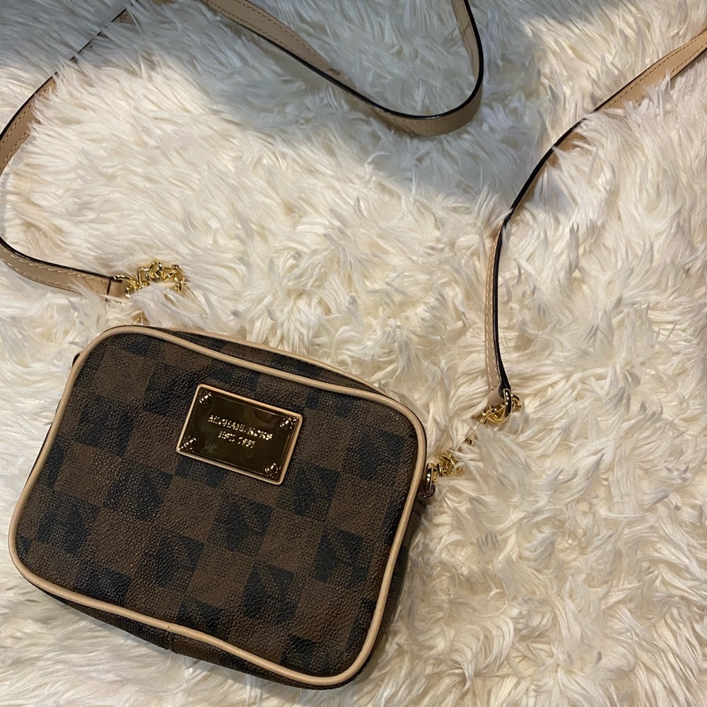 NEW Michael Kors Jet Set Signature Crossbody